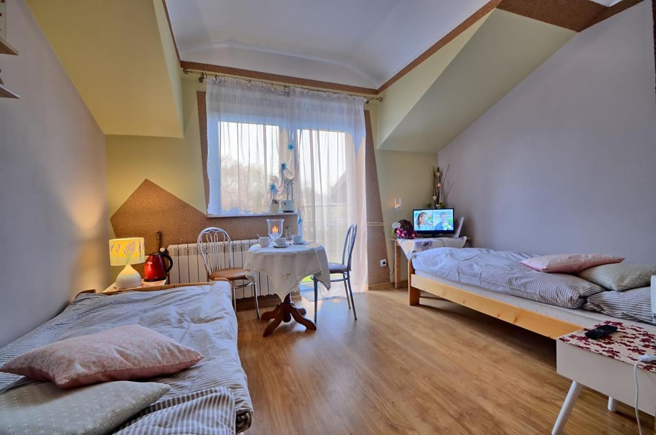Willa Pod Aniolem Hotel Cieszyn  Kültér fotó